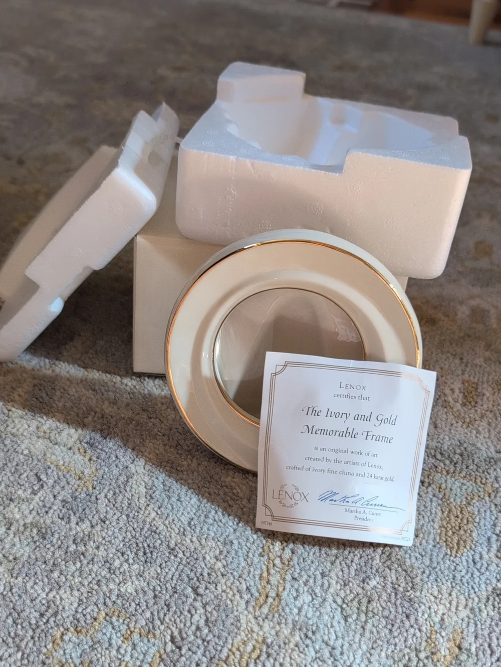 Lenox ivory gold